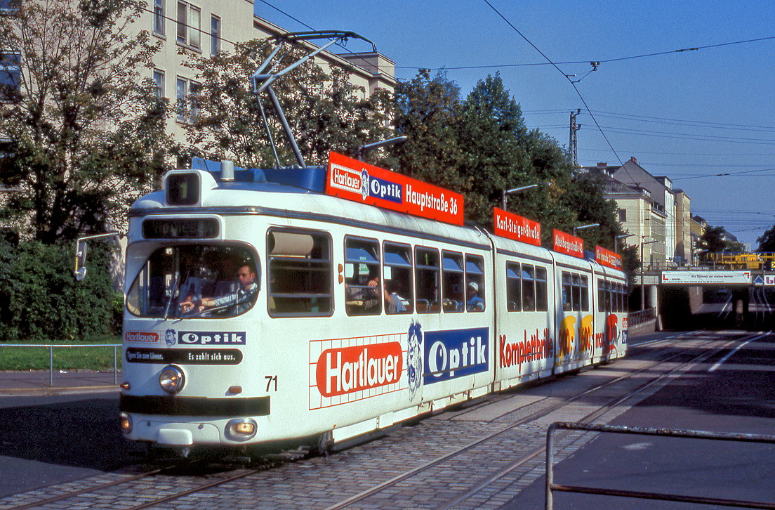 Linz 71, Blumenauer Platz, 18.08.2001.
