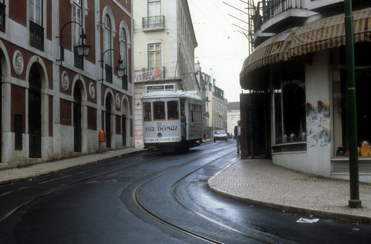 Lisboa / Lissabon Carris SL 24 (Tw 270) Rua Nova da Trindade im Oktober 1982.