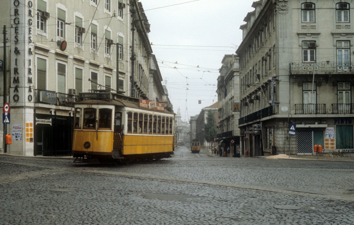 Lisboa / Lissabon SL 15 (Tw 346) Praca Duque da Terceira / Sodr im Oktober 1982.