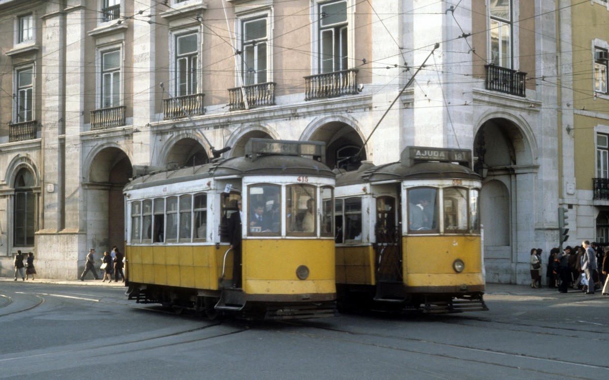 Lisboa / Lissabon SL 18 (Tw 415 / Tw 568) Praca do Comércio im Oktober 1982.