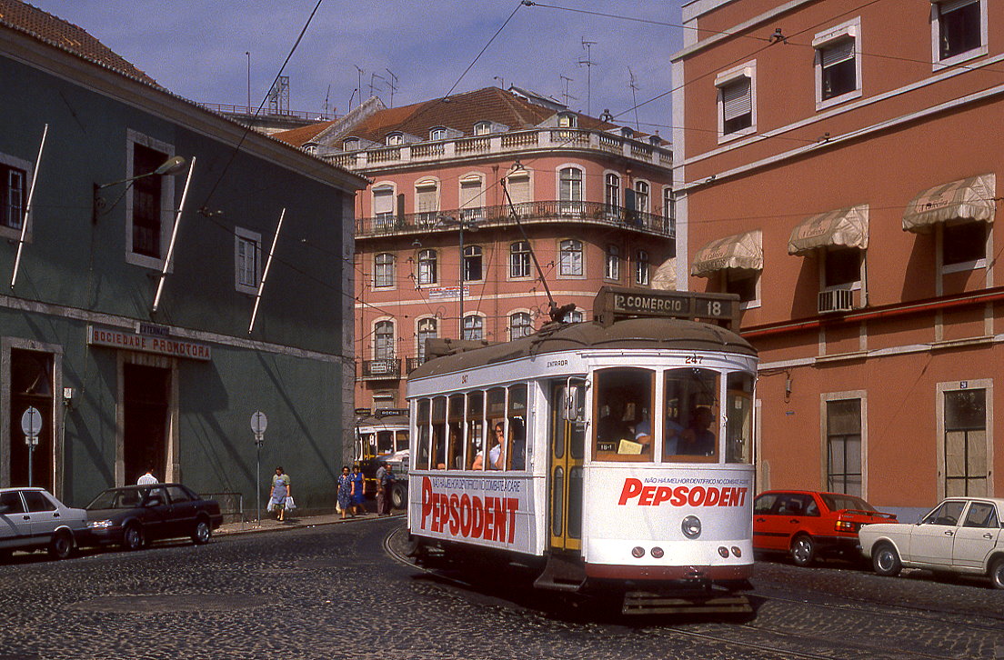 Lisboa 247, Rua Fradesso da Silveira, 11.09.1990.

