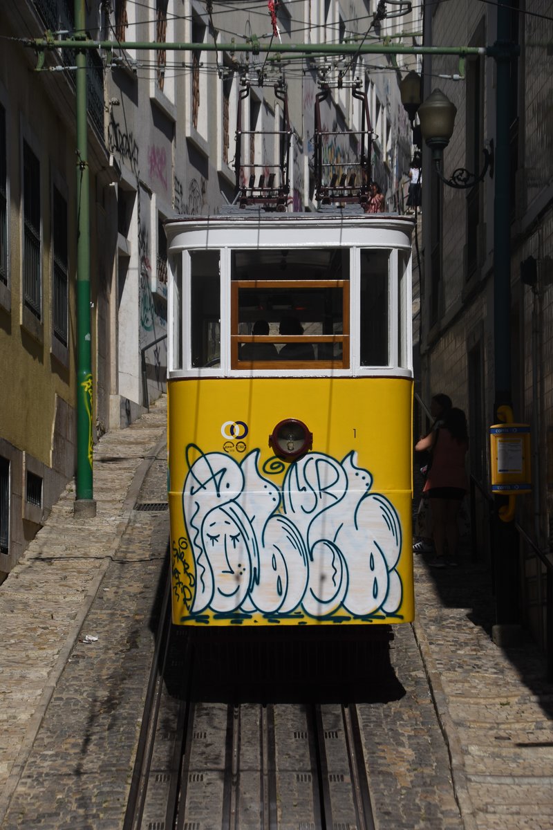 LISBOA (Distrikt Lisboa), 25.08.2019, Ascensor do Lavra in der Talstation