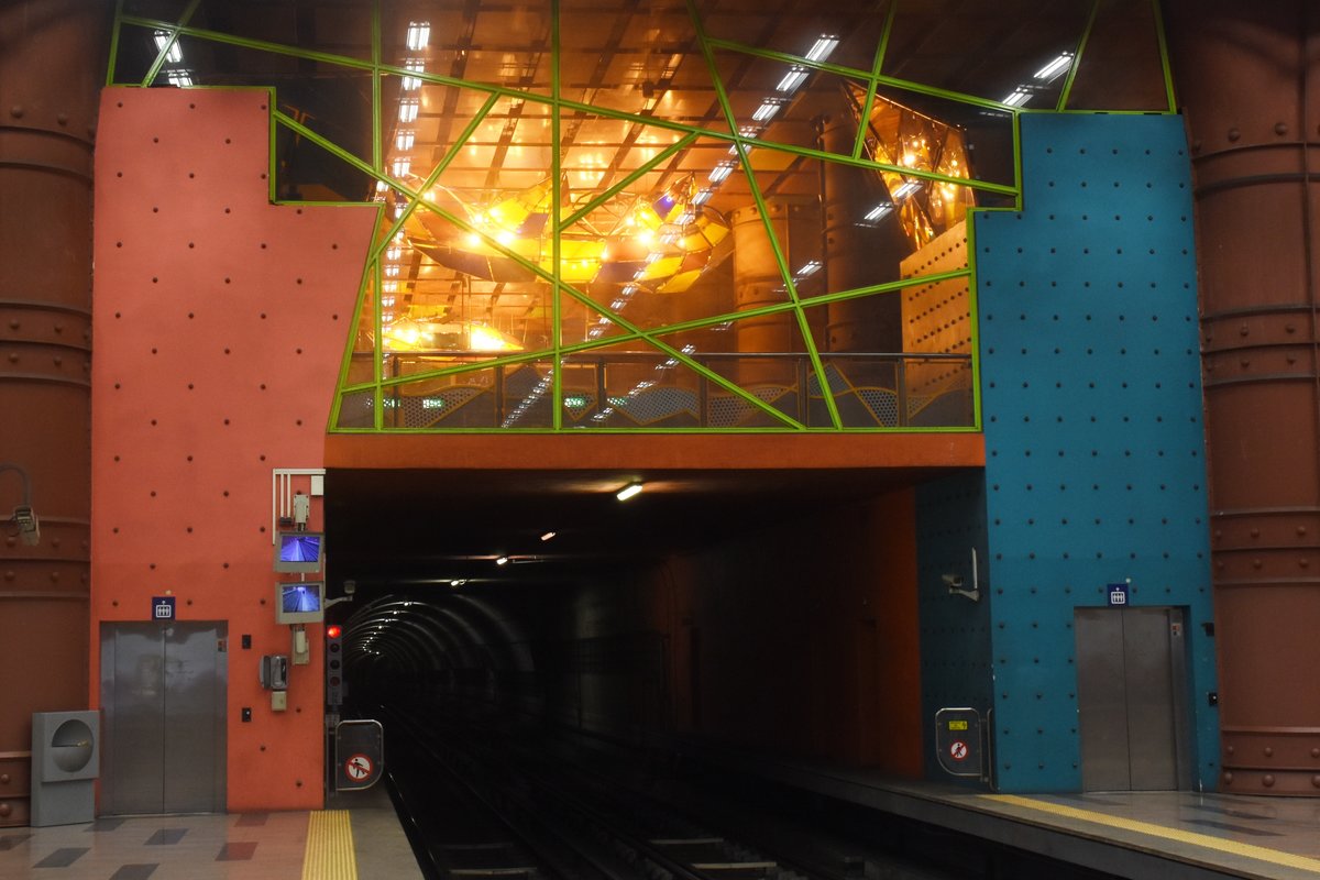 LISBOA (Distrikt Lisboa), 25.08.2019, Metrostation Olaias (Linha vermelha)