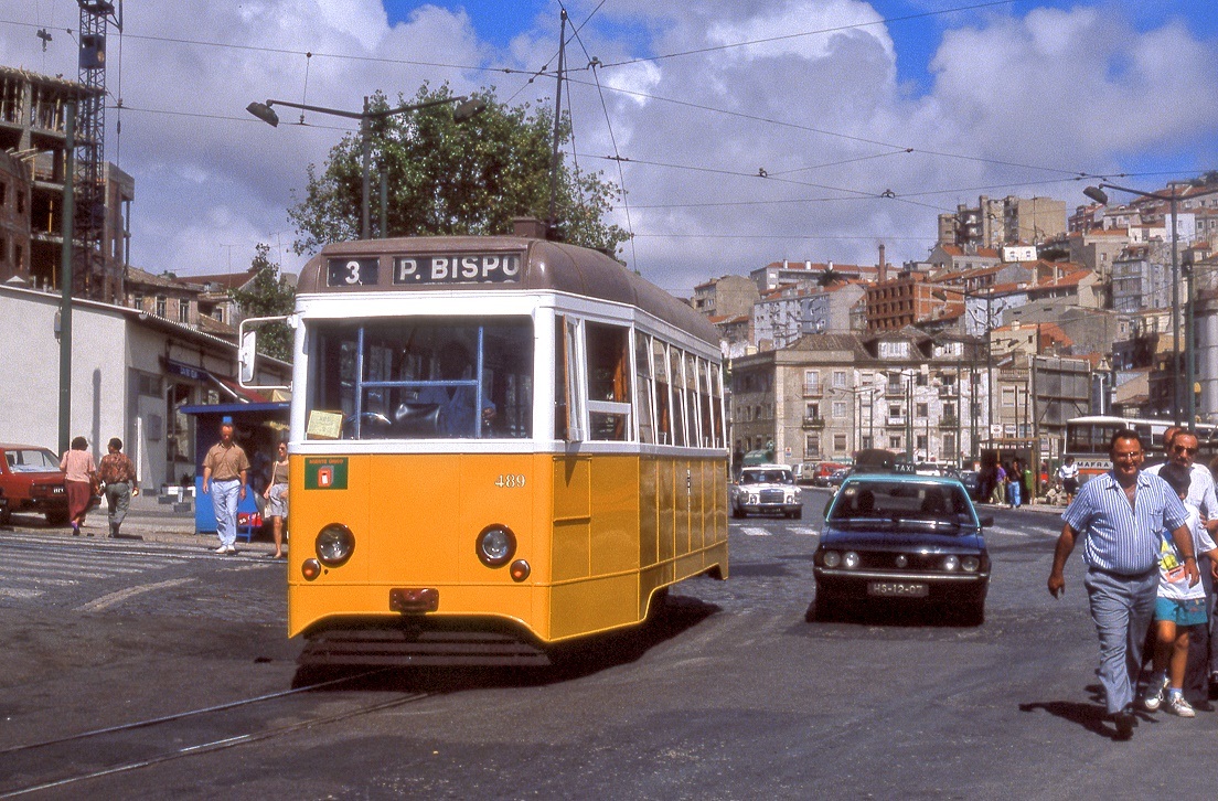 Lissabon Tw 489 am Martim Moniz, 12.09.1990.