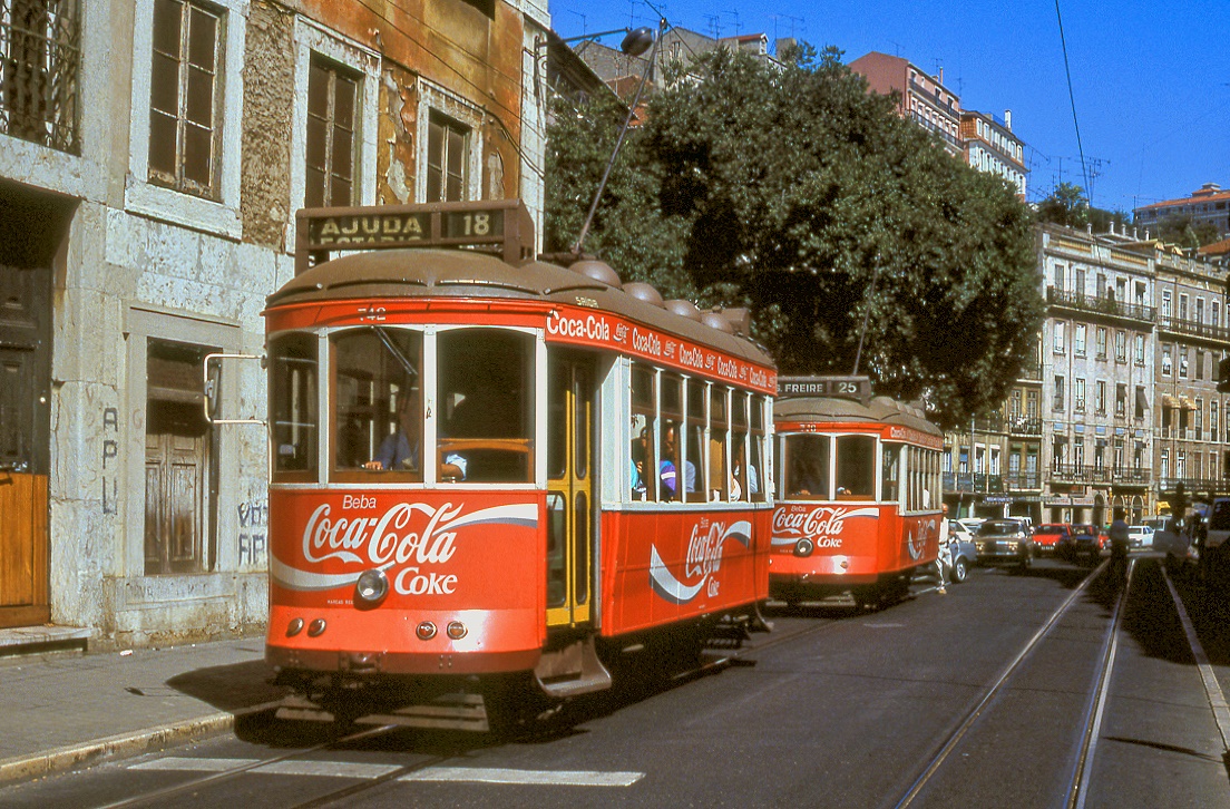 Lissabon Tw 742 und 776 am Largo do Conde Barao, 09.09.1991.