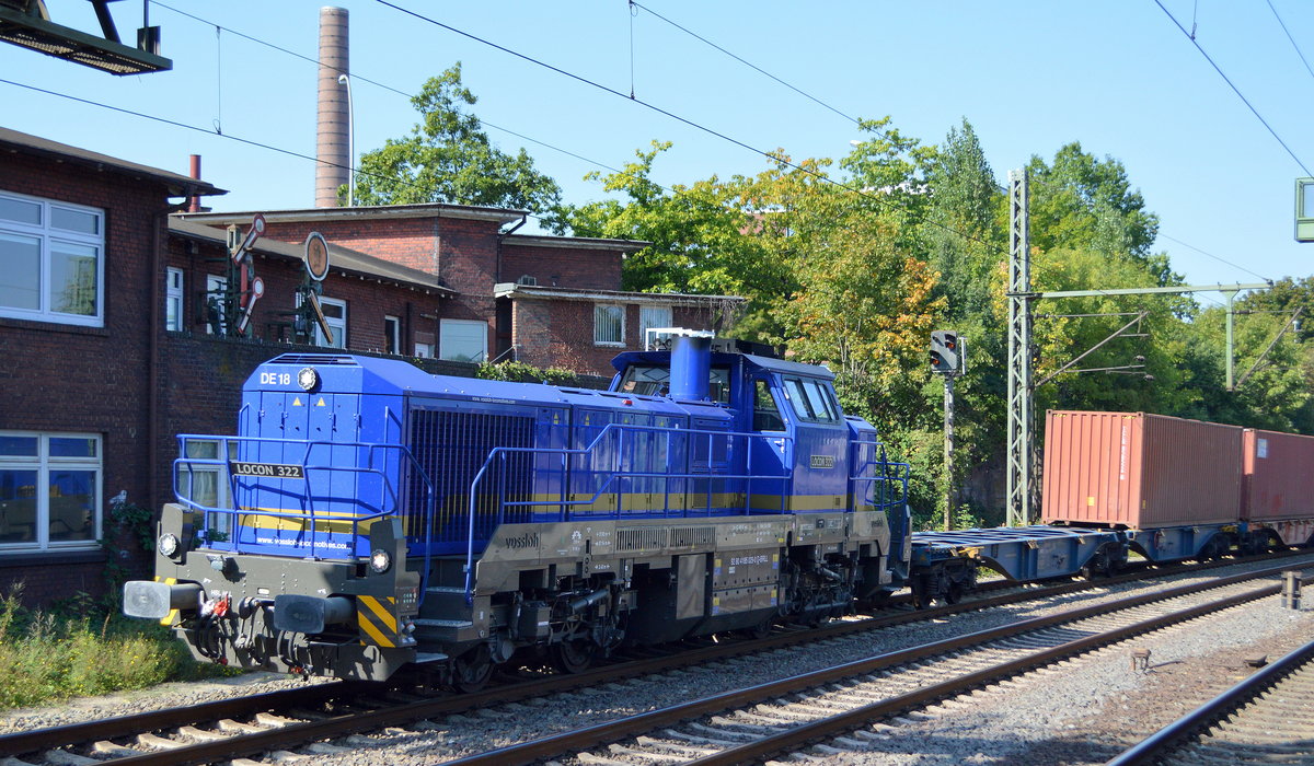 Locon mit  LOCON 322  (NVR:  92 80 4185 029-0 D-BRLL ) und Containerzug verlässt den Hamburger Hafen am 22.09.20 Bf. Hamburg Harburg.