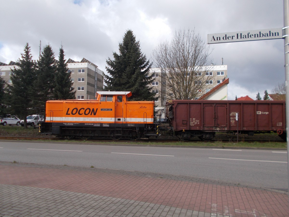 Locon`s Rita 101,am 13.April 2015,auf der Stralsunder Hafenbahn.