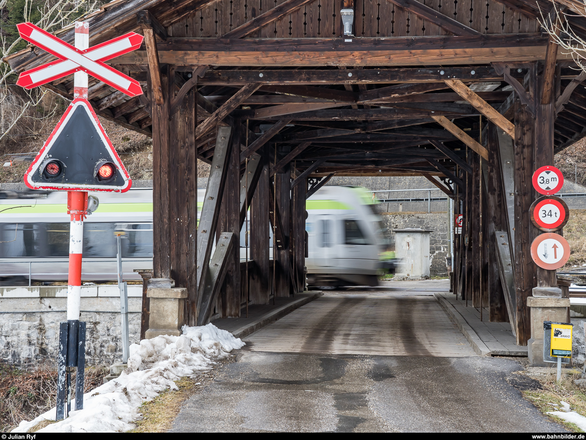 Lötschberger als S6 Langnau - Luzern am 27. Januar 2019 bei Trubschachen.