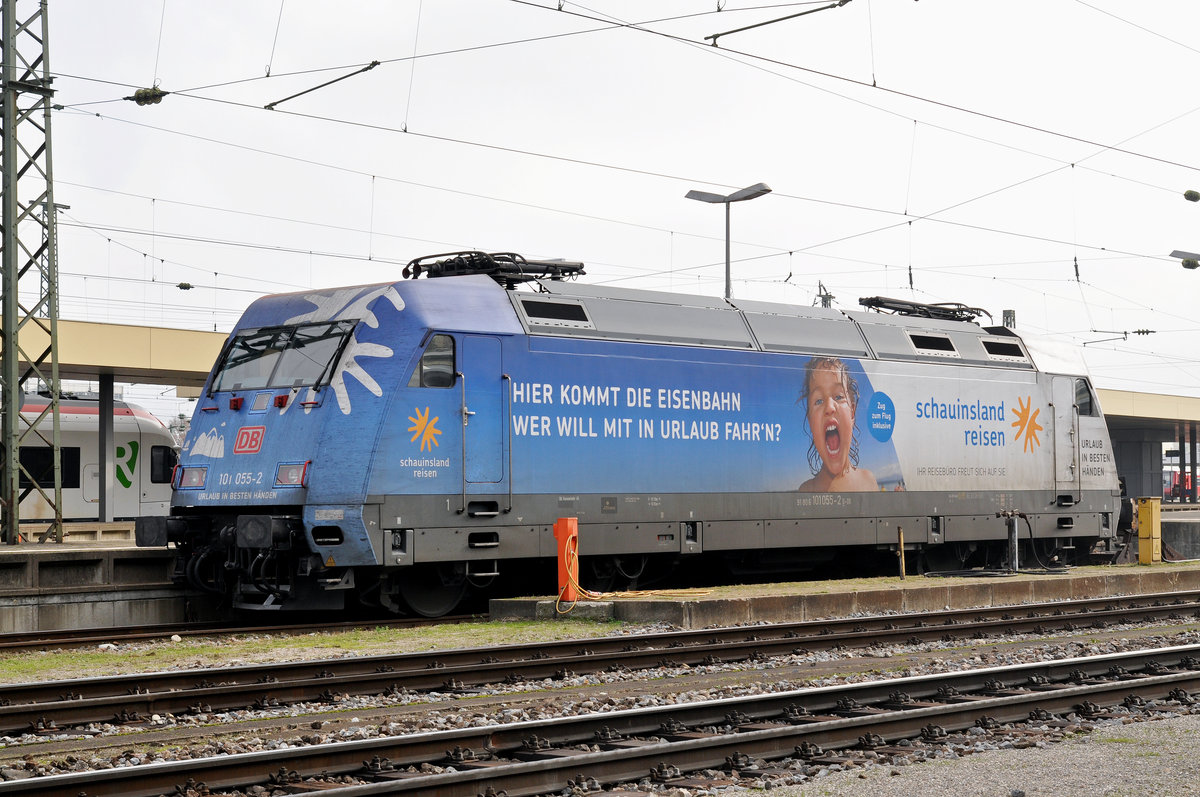 Lok 101 055-2 ist beim Badischen Bahnhof abgestellt. die Aufnahme stammt vom 03.12.2016.