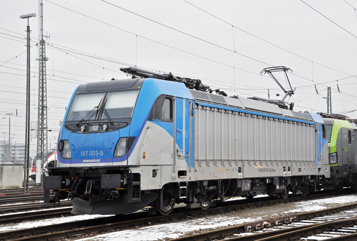 Lok 187 003-9 ist beim Badischen Bahnhof abgestellt. Die Aufnahme stammt vom 09.01.2017.