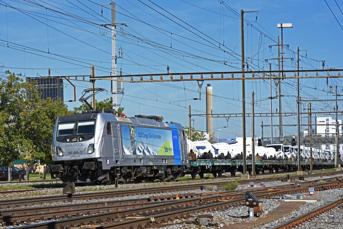 Lok 187 004-7 durchfährt den Bahnhof Pratteln. Die Aufnahme stammt vom 13.09.2019.