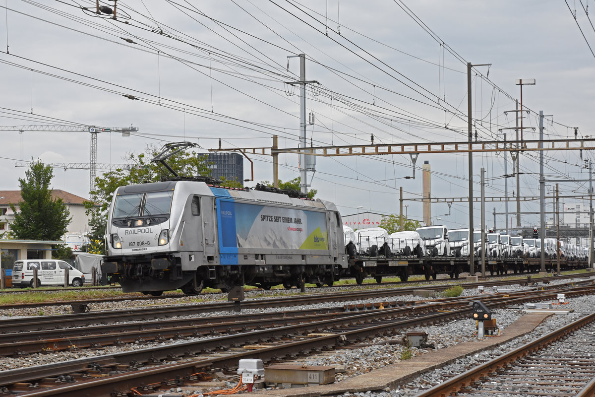 Lok 187 008-8 durchfährt den Bahnhof Pratteln. Die Aufnahme stammt vom 06.09.2019.