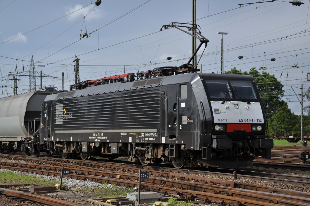 Lok 189 113-4 durchfährt den Badischen Bahnhof in Basel. Die Aufnahme entstand am 03.08.2014. 