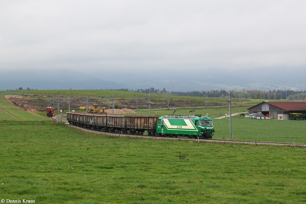 Lok 22 mit Zuckerrübenzug am 15.10.2014 bei Mauraz.