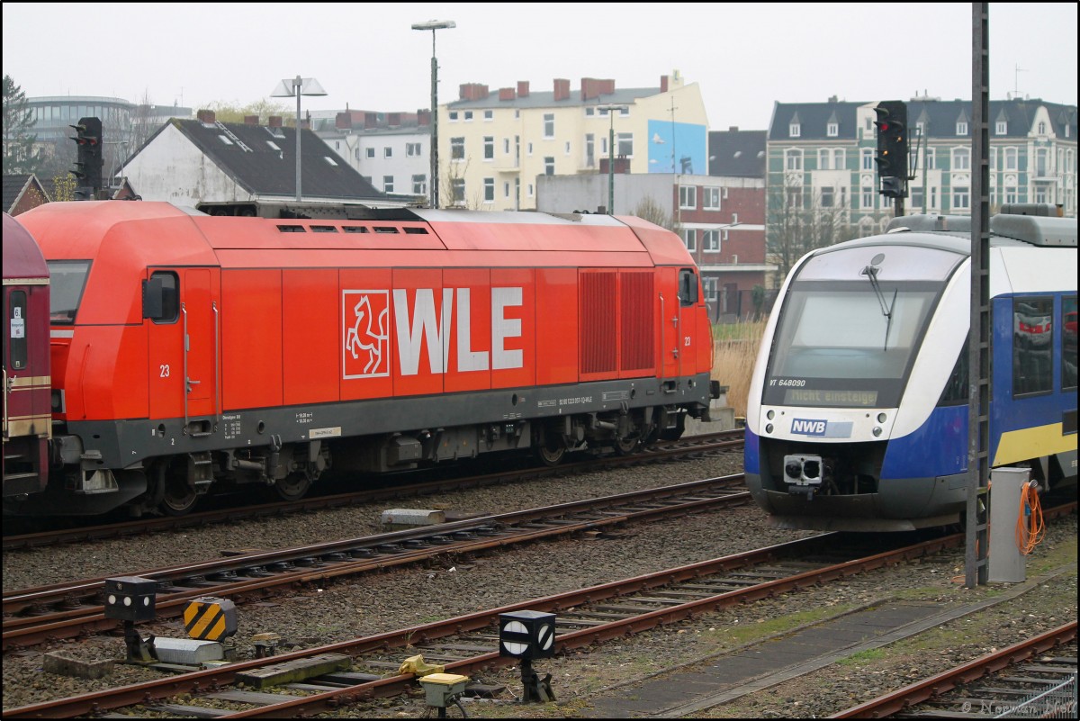Lok 23 der WLE bei Ihrer Rangierfahrt mit dem Sonderzug auf`s Abstellgleis. Wilhelmshaven 05/04/2014 