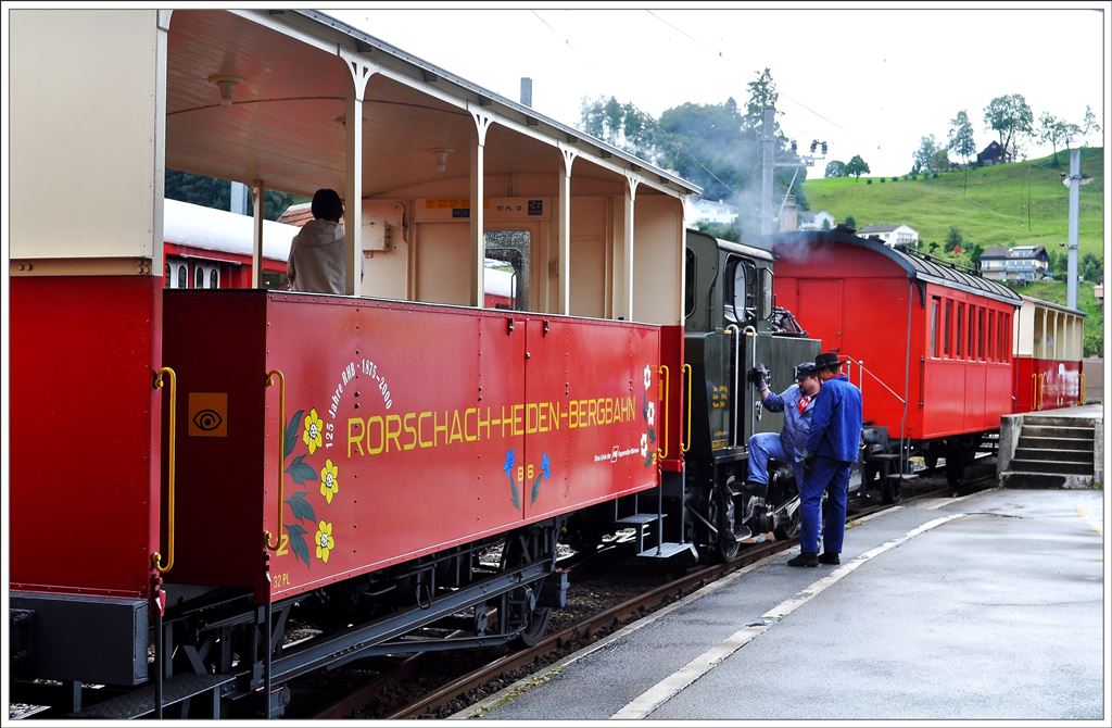 Lok 3  Rosa  ist mit einer Extrafahrt nach Heiden gekommen. (14.09.2013)