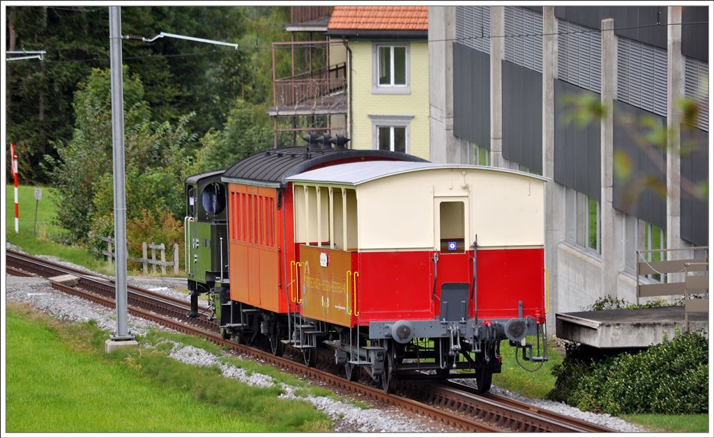 Lok 3  Rosa  unterhalb von Heiden auf der Rckfahrt nach Rorschach Bergstation. (14.09.2013)