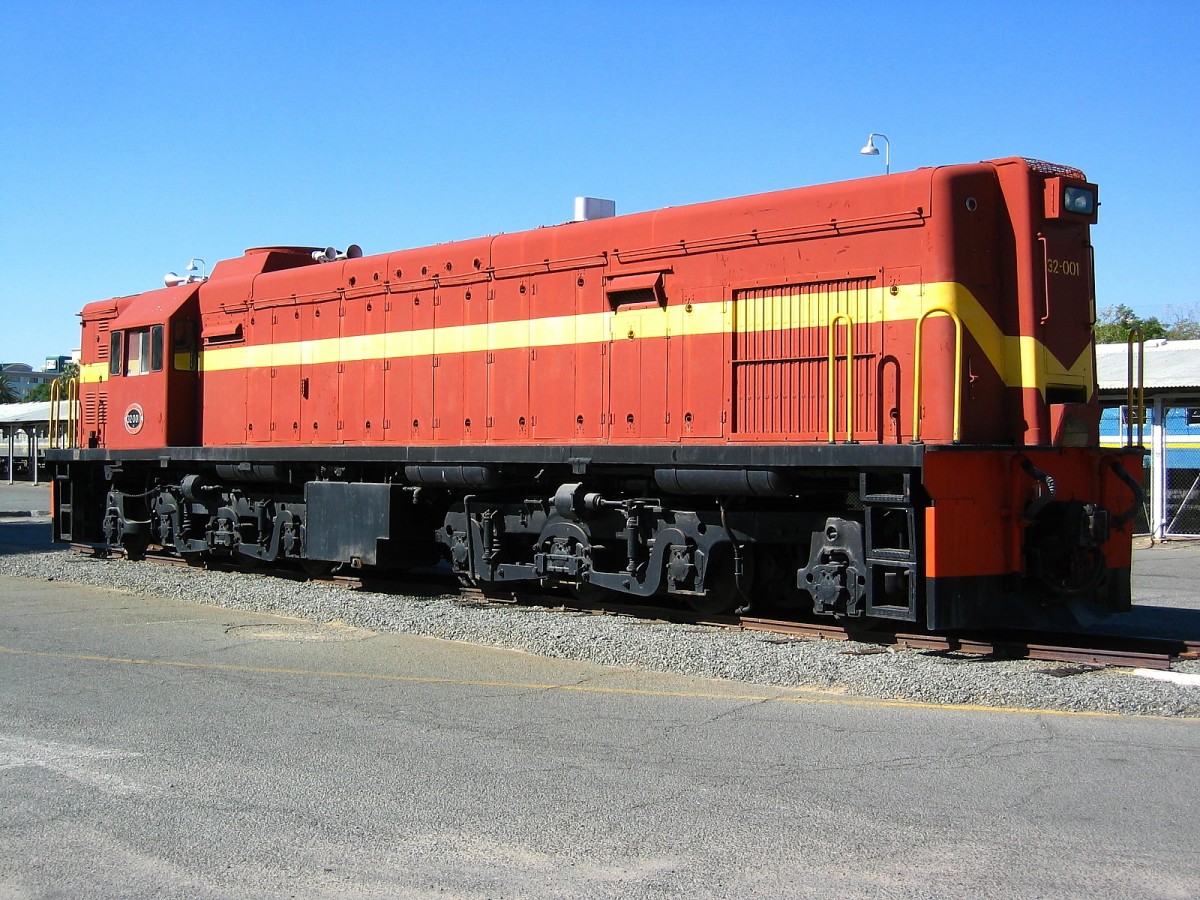 Lok 32001 (1959) im TransNamib-Museum in Windhoek am 23.04.2005.