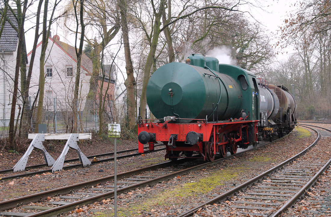 Lok 5 des Ineos-Werks Herne, fotografiert am 17. Februar 2017 in Herne.