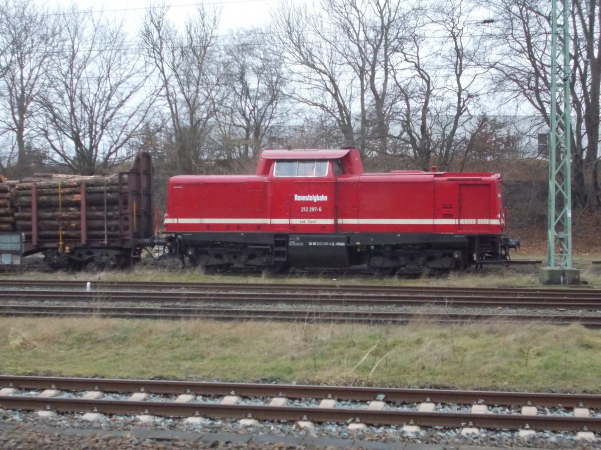 Lok  Caro ,alias 212 297,von der Rennsteigbahn,am 26.Januar 2015,in Bergen/Rügen.