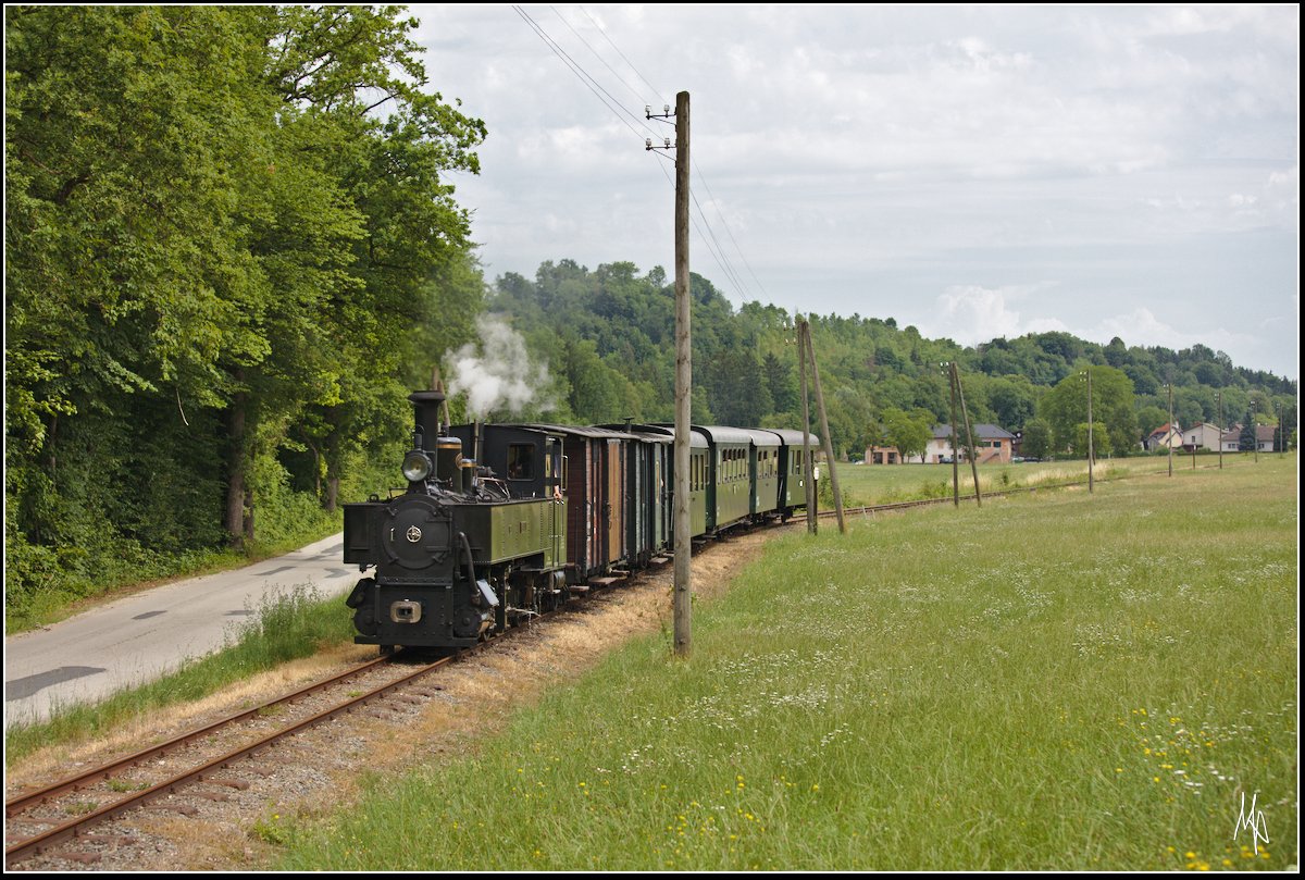 Lokomitive Nr 6 Klaus kurz vor Sommerhubermühle. (09.07.2017)