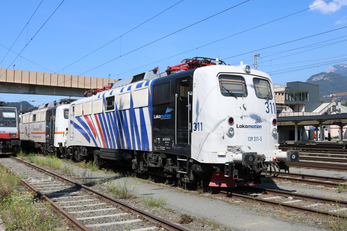 Lokomotion 139 311-5 am 10.08.20 in Kufstein vom einem Parkplatz aus fotografiert