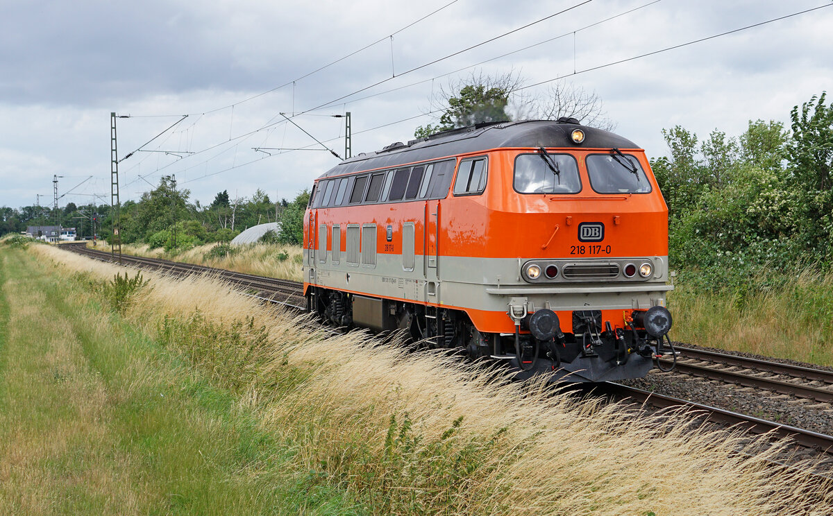 Lokomotive 218 117-0 als Solo am 05.07.2023 in Kaarst.