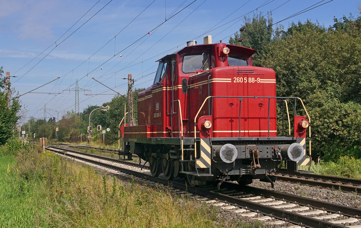Lokomotive 260 588-9 am 07.09.2021 in Lintorf.
