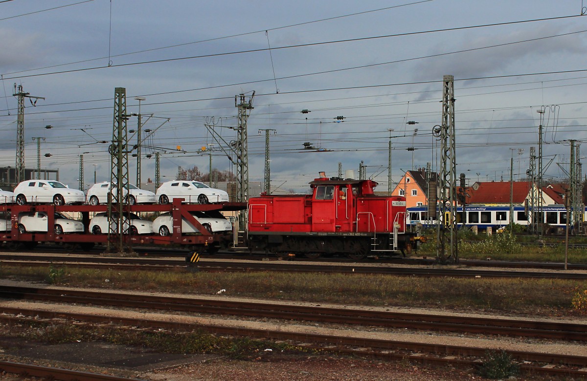 Lokportrait von der 362 400-4 die am 14.11.2015 mit einer Übergabe von Audi durch Ingolstadt fährt.