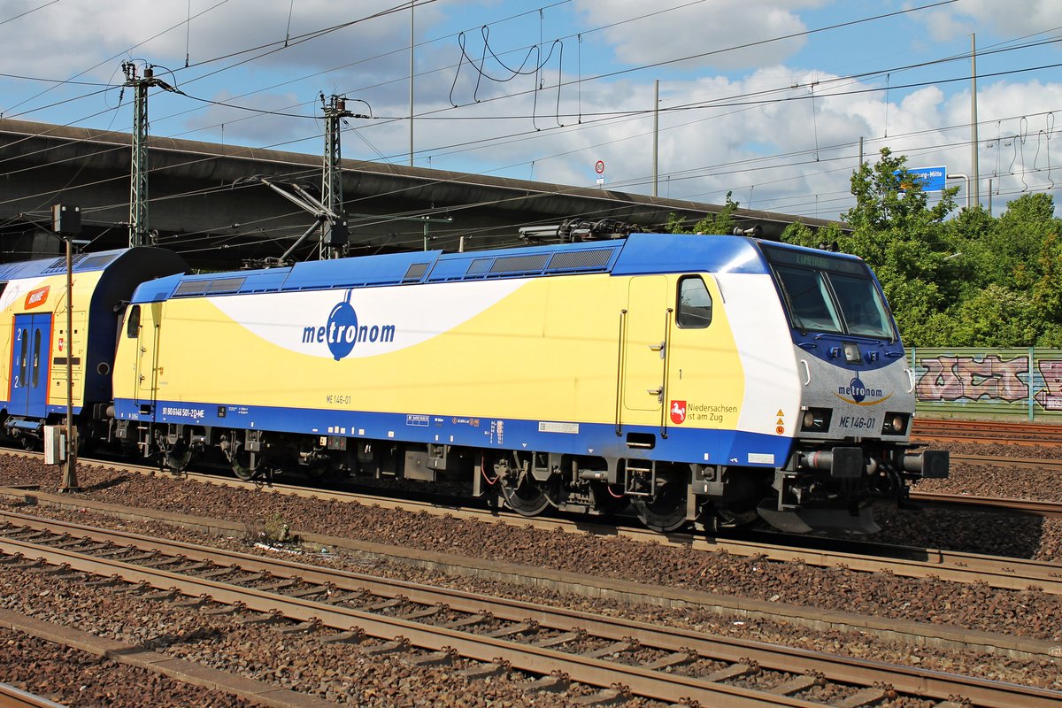 Lokportrait von ME 146-01 (146 501-2) am 26.05.2015, als sie mit einem Metronom (Hamburg Hbf - Lüneburg) aus Harburg fuhr.