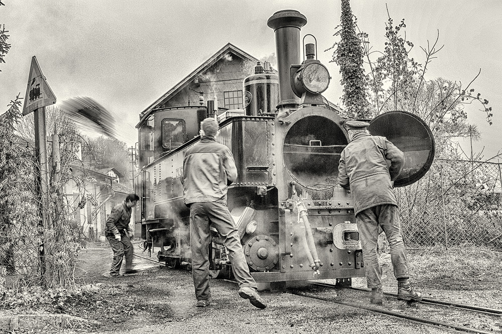 Lokwartung Nr6 Klaus wird gerade in Grünburg entschlackt. - 08.12.2017