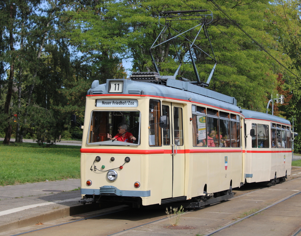 Lowa-Wagen 46+156 am Nachmittag des 17.09.2023 in Rostock-Parkstr