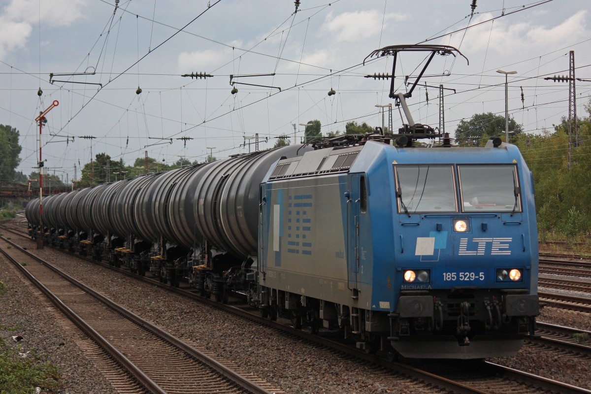 LTE 185 529  Michaela  am 10.9.13 mit einem Kesselzug in Düsseldorf-Rath.