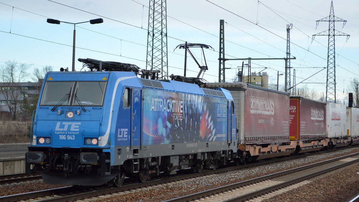 LTE Logistik- und Transport GmbH, Graz [A] mit  186 943  [NVR-Nummer: 91 80 6186 943-7 D-LTE] und Taschenwagenzug aus Poznan (Polen) Richtung Rotterdam am 28.01.20 Bf. Flughafen Berlin Schönefeld.