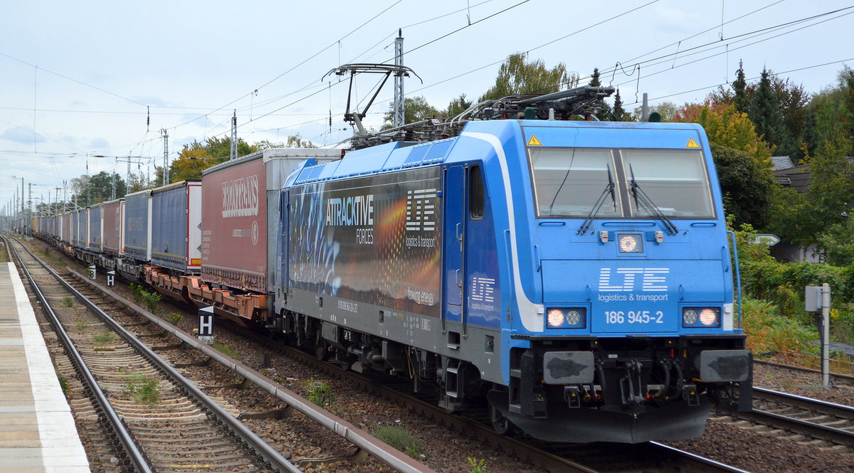 LTE Logistik- und Transport GmbH, Graz [A] mit  186 945  [NVR-Nummer: 91 80 6186 945-2 D-LTE] und Taschenwagenzug Richtung Rotterdam am 08.10.20 Berlin Hirschgarten.

