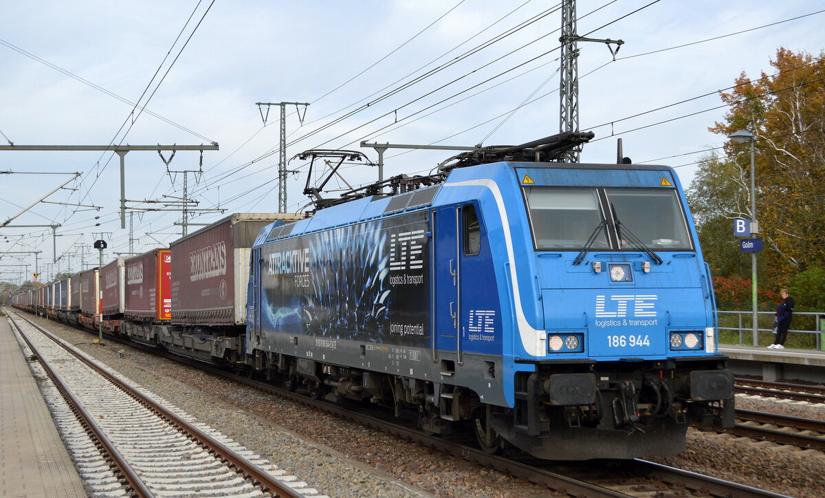 LTE Logistik- und Transport GmbH, Graz [A] mit  186 944  [NVR-Nummer: 91 80 6186 944-5 D-LTE] und KLV-Zug nach Frankfurt (Oder) weiter nach Polen am 25.10.21 Durchfahrt Bf. Golm (Potsdam).