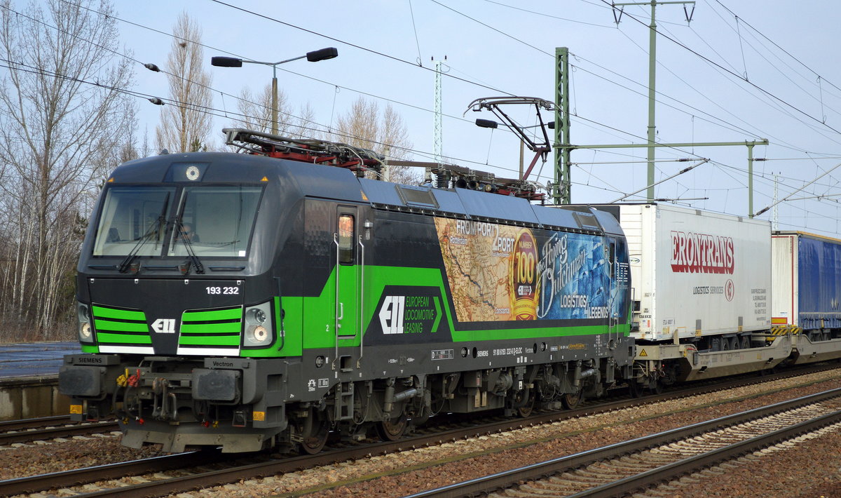 LTE Logistik- und Transport- GmbH mit der ELL Vectron 193 232 [NVR-Number: 91 80 6193 232-6 D-ELOC] und KLV-Zug aus Polen Richtung Rotterdam am 08.03.18 Bf. Flughafen Berlin-Schönefeld.