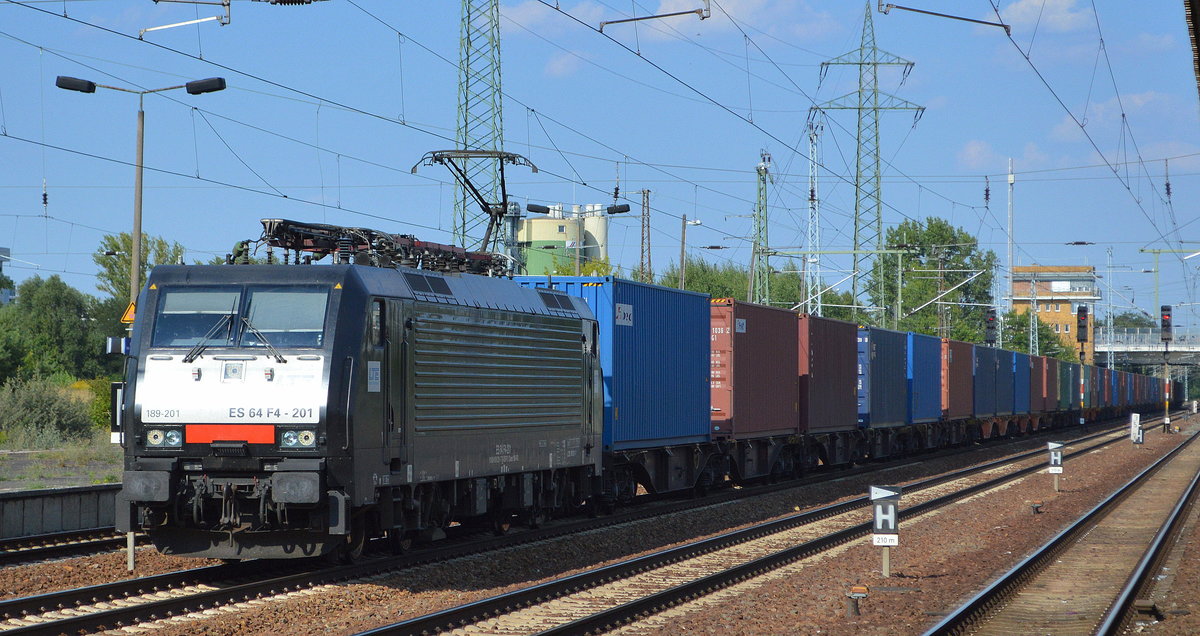 LTE Netherlands B.V mit der MRCE Dispo  ES 64 F4-201  [NVR-Number: 91 80 6189 201-7 D-DISPO] und Containerzug am 07.08.18 Bf. Flughafen Berlin-Schönefeld.