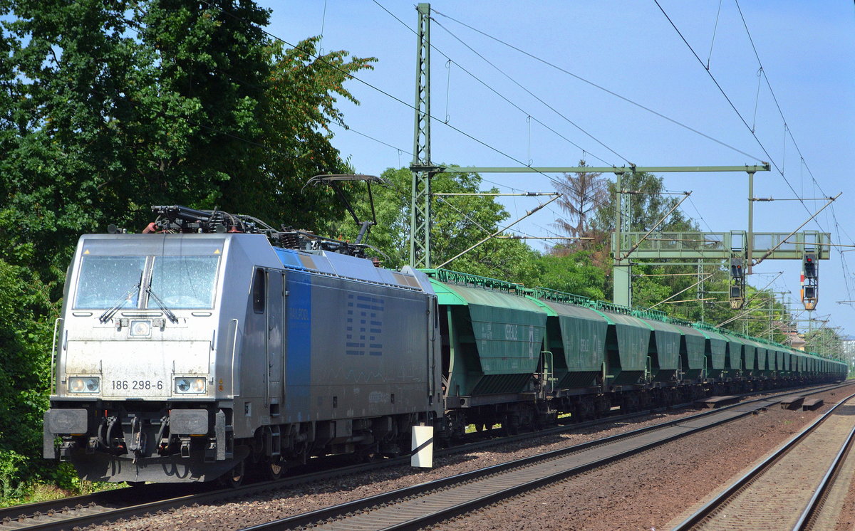 LTE Netherlands B.V. mit Rpool  186 298-6  [NVR-Number: 91 80 6186 298-6 D-Rpool] und einem Ganzzug rumänischer Getreidesilowagen am 12.06.19 Dresden-Strehlen.