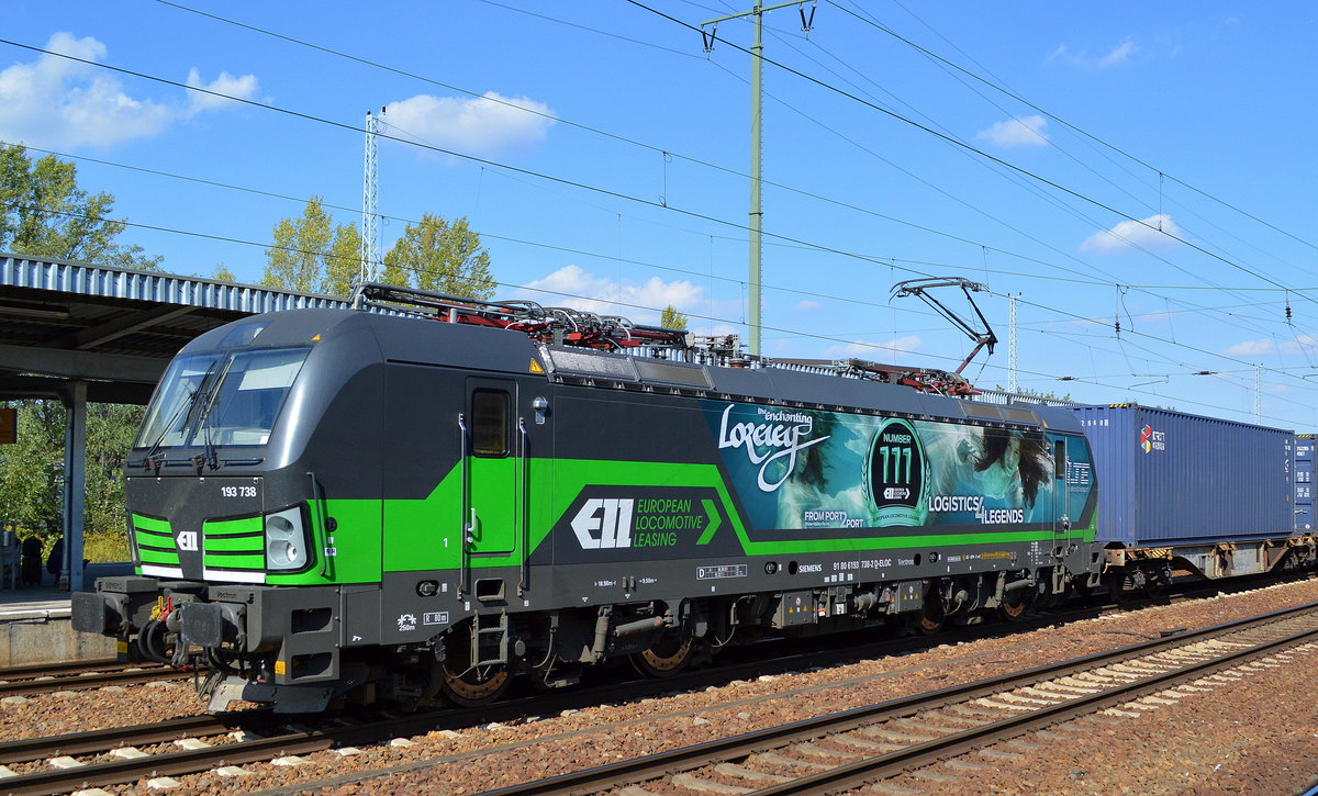 LTE Netherlands B.V., Rotterdam [NL] mit ELL Vectron  193 738  [NVR-Nummer: 91 80 6193 738-2 D-ELOC] und Containerzug ab Poznan (Polen) Richtung Rotterdam am 11.09.19 Bahnhof Flughafen Berlin Schönefeld. 