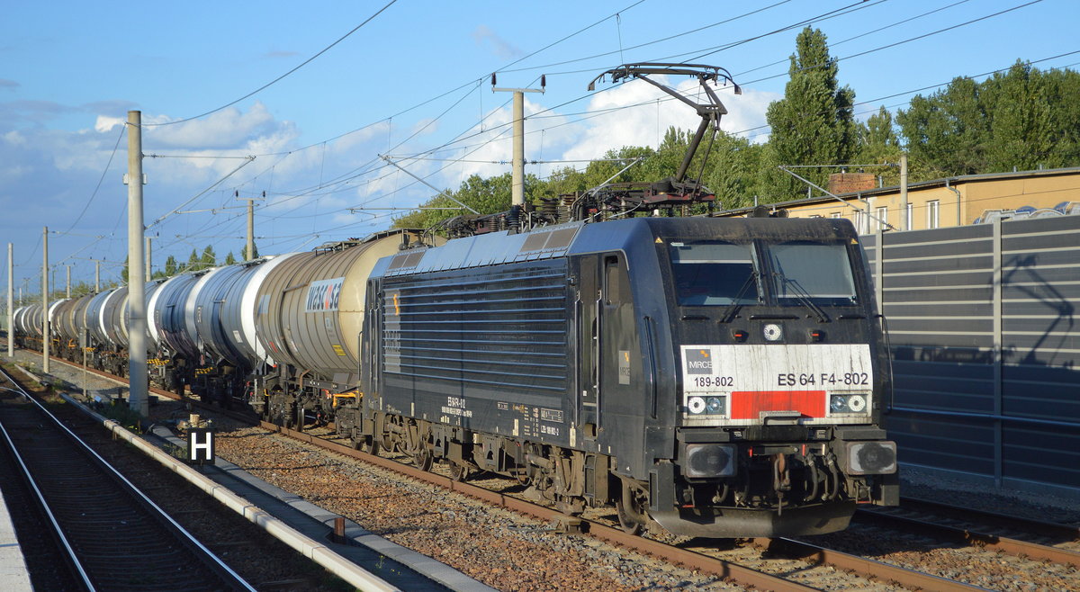 LTE Polska Sp. z o.o., Gdynia [D] mit der MRCE Dispo  ES 64 F4-802  [NVR-Nummer: 91 80 6189 802-2 D-DISPO] und Kesselwagenzug am 06.09.20 Berlin-Blankenburg.