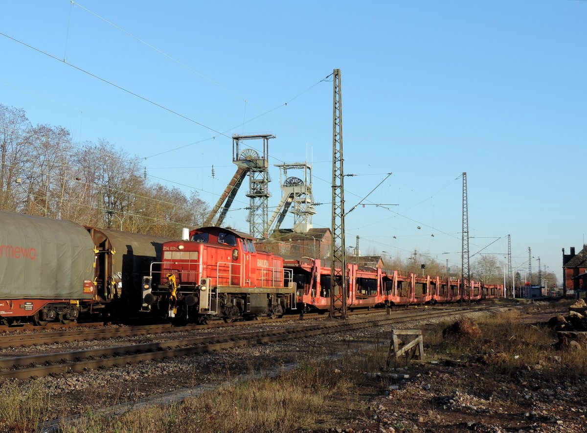 Luisental - 4. Dezember 2019 : 294 821 mit eine Übergabe Saarbrücken - Dillingen.