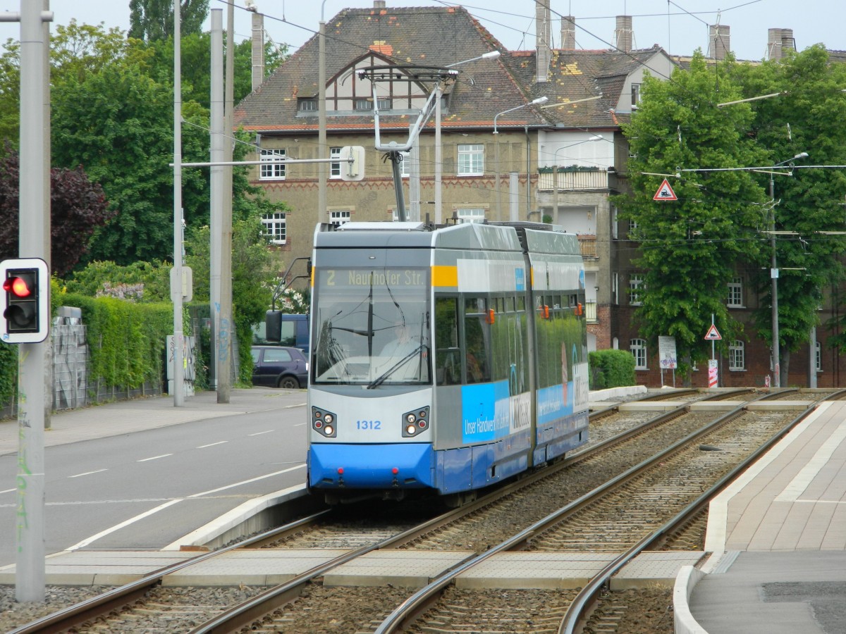 LVB - NGTW6 - Leoliner Betriebsnummer 1312  Großzschocher  Baujahr 2006 mit IKK-Werbung, auf Linie 2 mit Ziel Naunhofer Straße (L-Stötteritz) am 10.05.2014