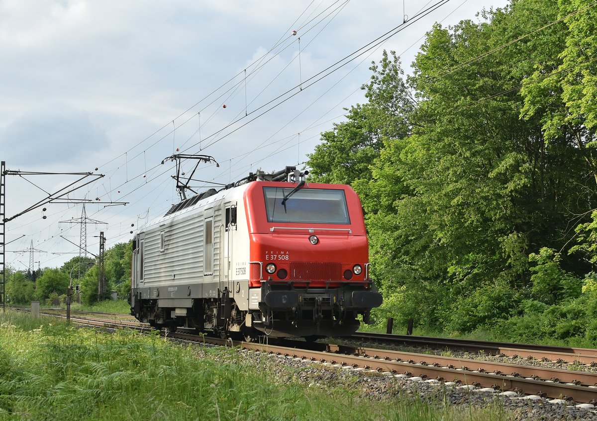 Lz aus Entenfang kommend ist die PRIMA E37 508 durch Lintorf in Richtung Ratingen. 30.5.2019