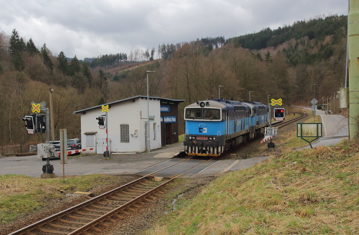 LZ Leistung des Mn 84040 von Liberec nach Chrastava mit einem Brillendoppel unterwegs. Aufgenommen wurden die 753 772 und 753 751 am Haltepunkt Chrastava Andelska Hora am 23.02.2024