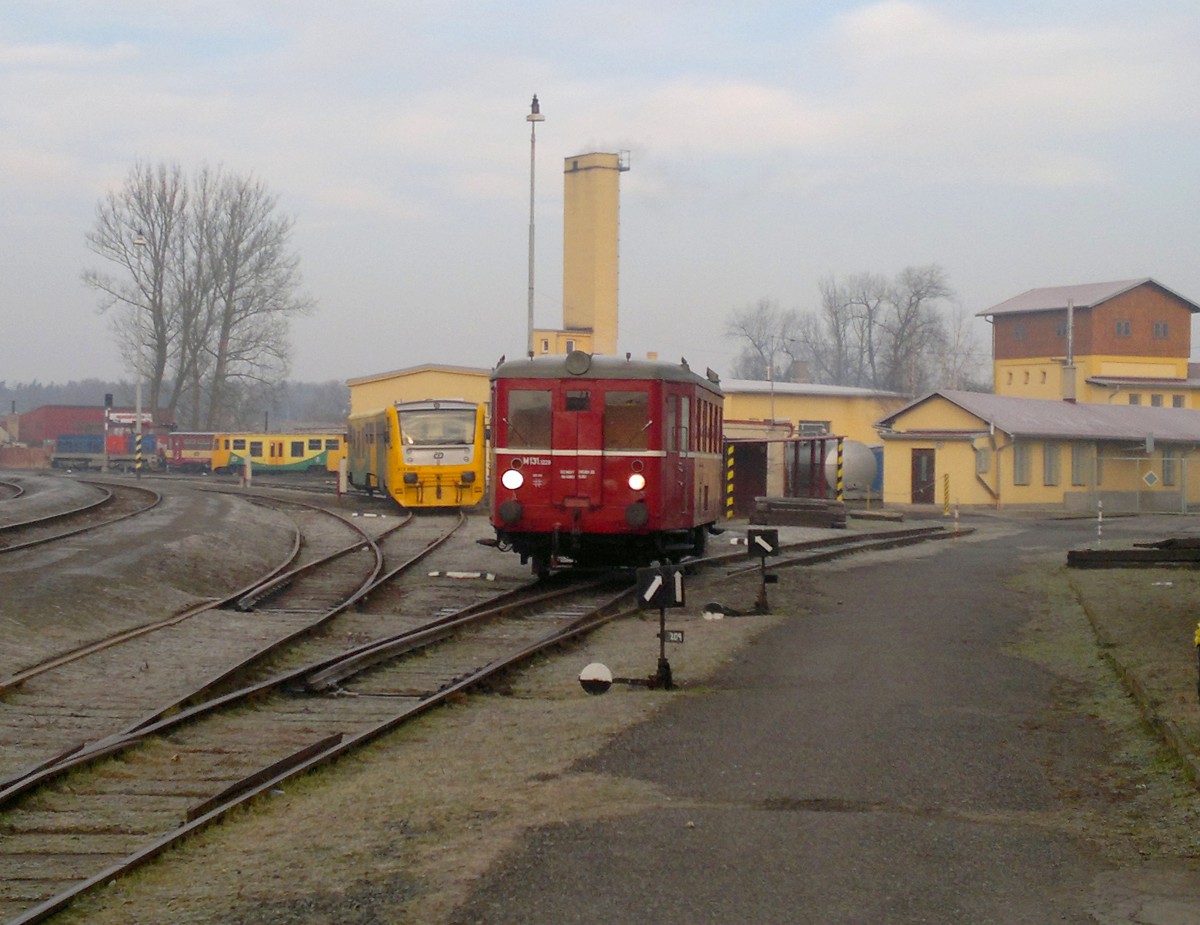 M131.1228  Karel  (Baujahre 1951) in HBf. Kladno am 20.2.2015.