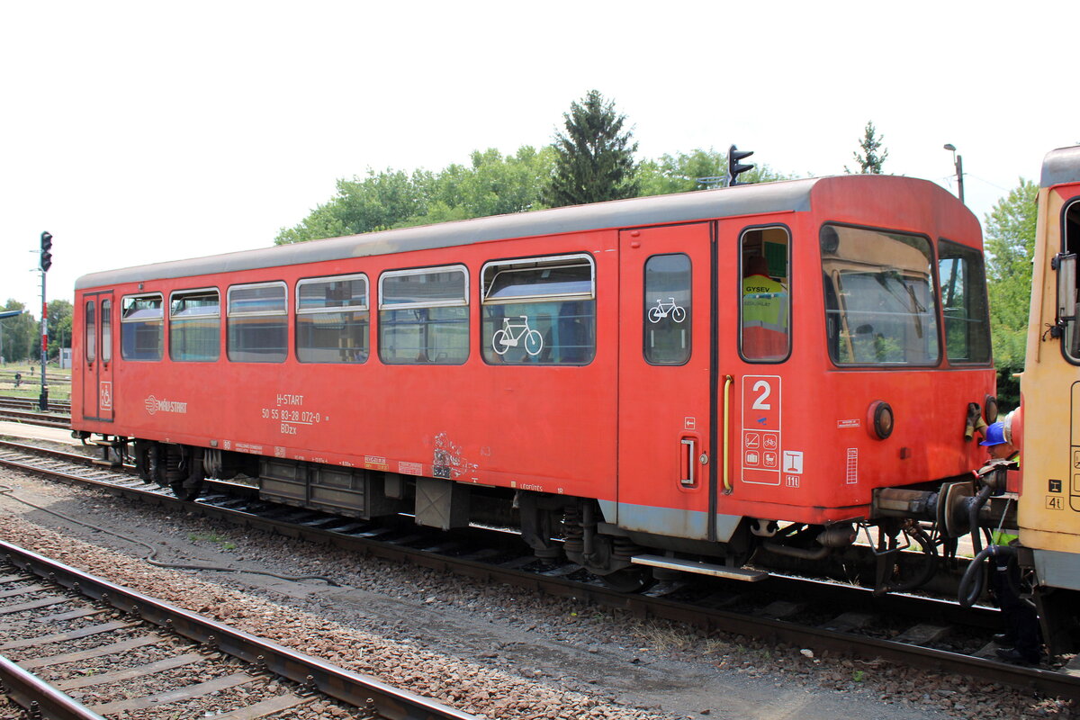 MÁV-START 50 55 83-28 072-0 BDzx am 26.07.2025 in Tapolca.