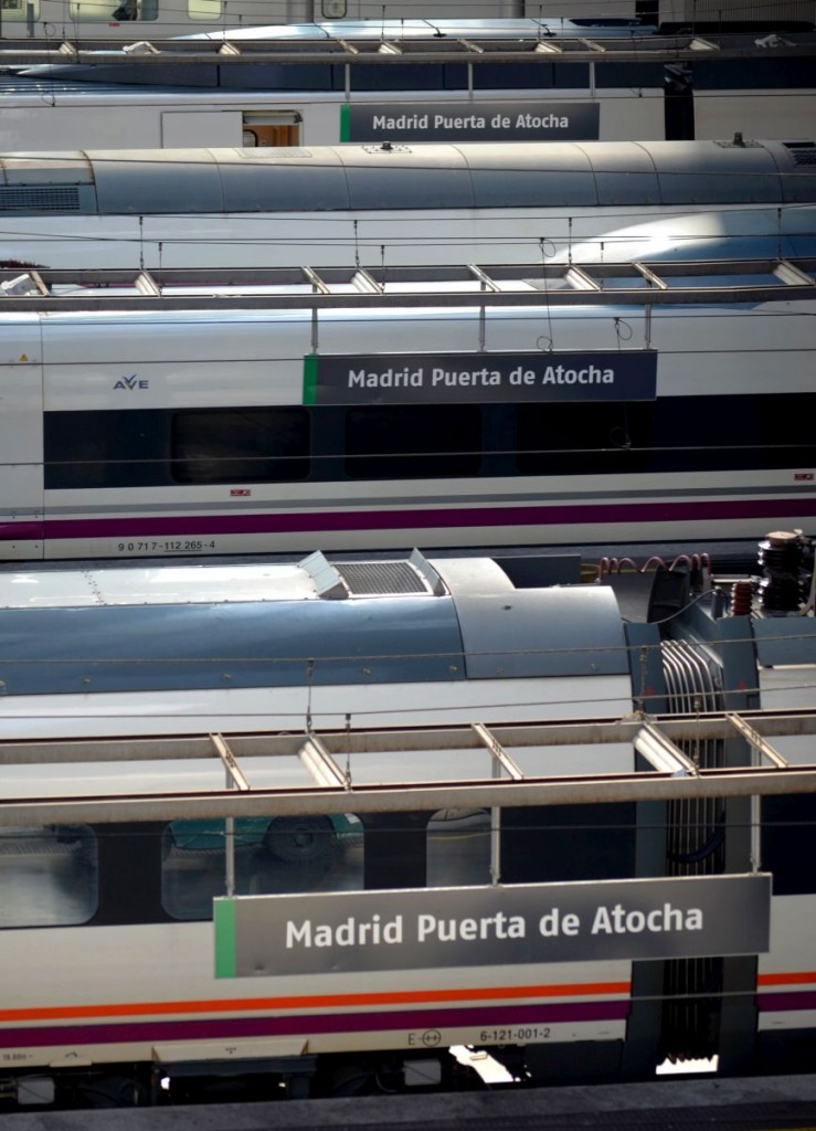  Madrid Puerta de Atocha : wer hier abfährt, der will in den Süden Spaniens - und das geht mit den modernen Hochgeschwindigkeitszügen extrem schnell! 26.9.2014