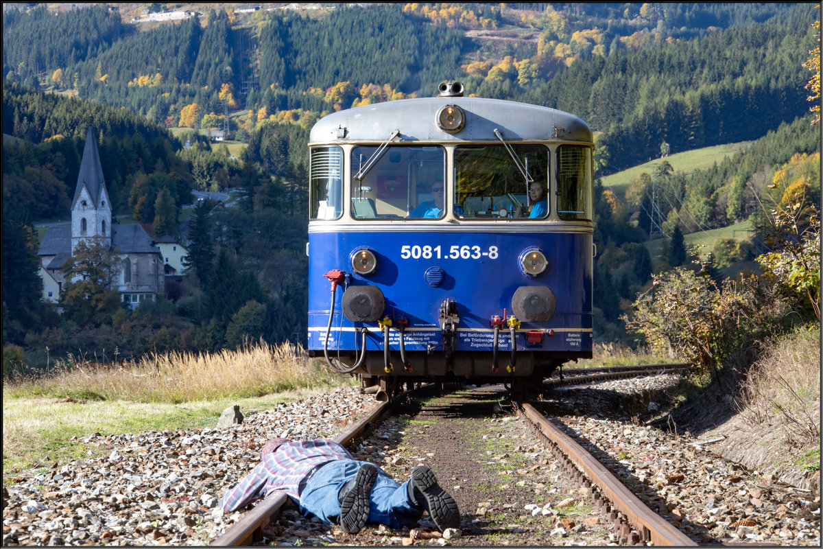 Mächtig in Zeug gelegt haben sich nicht nur manche Fotografen,.... 
Auch dem gesamten Team der Erzbergbahn ist es zu verdanken das solche Fotofahrten auf den Erzberg möglich sind. 
13.10.2019
