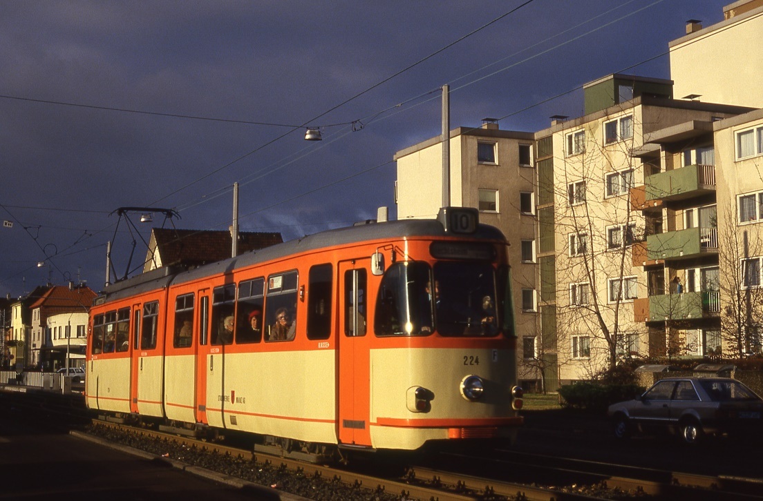 Mainz Tw 224 in der Elbestrae in Gonsenheim, 06.01.1987.